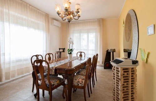 Suvereto House | Relaxing Art Beds & Garden: 9 Beds Near Sea and Thermal Baths