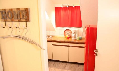 Sandershausen Apartment | Pet-Friendly Art City Studio Kassel with Breakfast Included