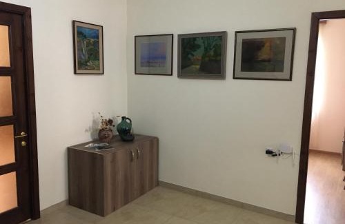 Yerevan House | Art Guesthouse: Family and Pet Friendly Retreat