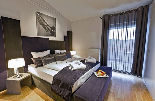 Aachen Hotel | Art Hotel Aachen Superior: A 4-Star Retreat with Spa & Pool