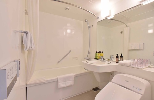 Asahikawa Hotel | Art Hotel Asahikawa: Family-Friendly Stay with Spa & Dining