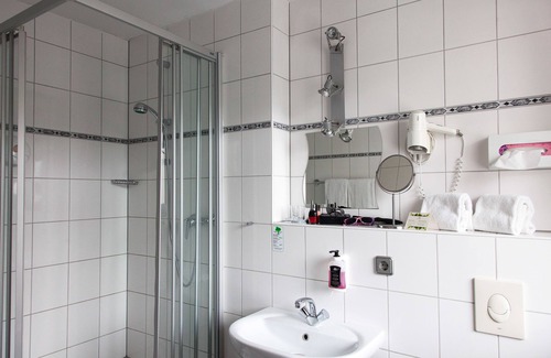 Stadtkern Hotel | Discover Art Hotel Körschen: Rated 8.8 & Family-Friendly