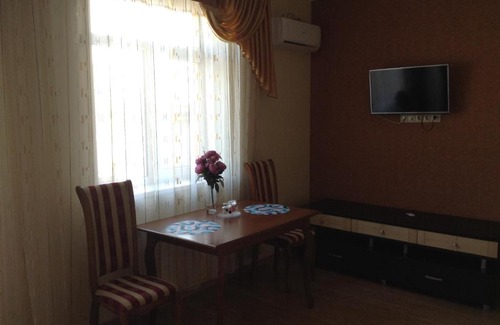 Rostov-on-Don House | Art-House: Guest Rated 10/10 with Breakfast & Family Focus