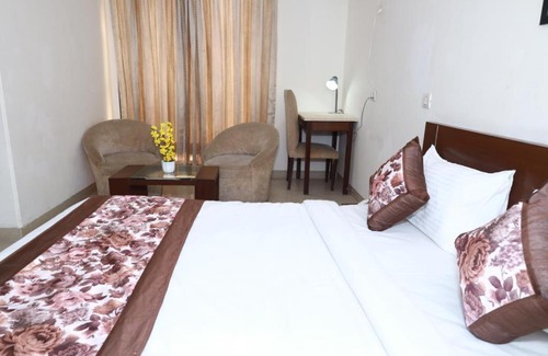 South City I Hotel | Explore Art India Hotels: Wheelchair Accessible & Family-Friendly