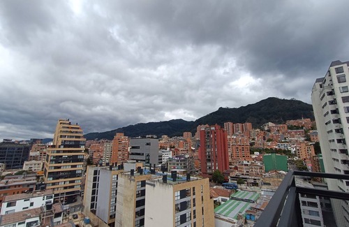 Chapinero Apartment | Art Loft in Chapinero 308: Guest Rated 10/10 with Spa & More