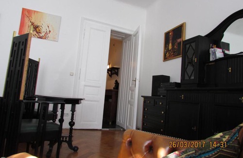 Josefstadt Apartment | Beautiful Art Nouveau Apartment - Rated 9/10 by Guests