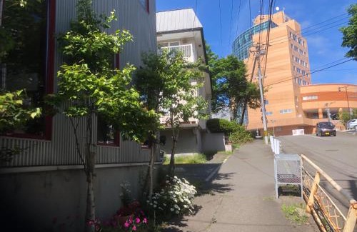 Kushiro House | Guest Rated 8.7: pet-friendly stays at art.paradigm