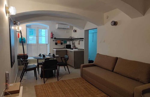 Madliena Apartment | Artistic Apartment Retreat in Valletta's Heart
