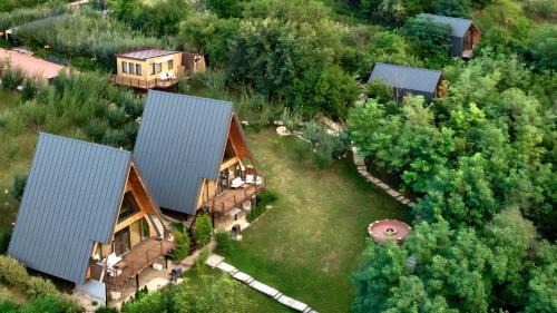 Ceptura Ski Chalet | Top-Rated Arta Chalet with Hot Tub and Family Amenities