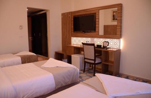 Medina Hotel | Explore Comfort at Artal International Hotel with Great Amenities