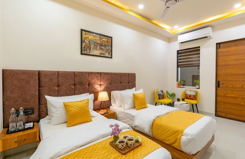 Civil Lines Hotel | Budget-Friendly Stay at ArtBuzz Jaipur with Family Amenities