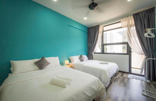 Gelugor Apartment | Experience Arte S Suite: 4-Star Family-Friendly Retreat