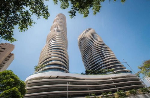 Gelugor Apartment | Experience Arte S Suite: 4-Star Family-Friendly Retreat