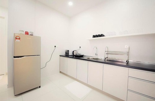 Gelugor Apartment | Experience Arte S Suite: 4-Star Family-Friendly Retreat