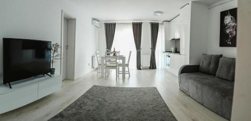 Sibiu Apartment | Exceptional Artec Magnolia Apartment - Family-Friendly Retreat