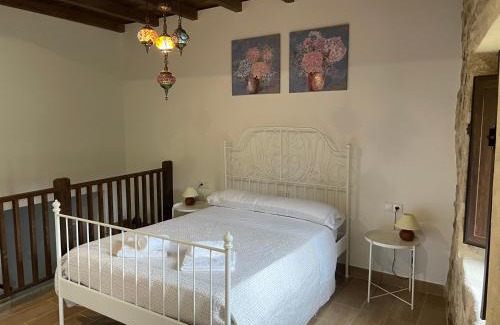 Padron Apartment | Family-Friendly Getaway at Arteleira Room’s - Rated 8.5/10