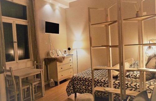 Citta Nuova-Barriera Nuova-San Vito-Citta Vecchia House | Guest Rated: ARTEMAR STUDIO with Sea View for Families