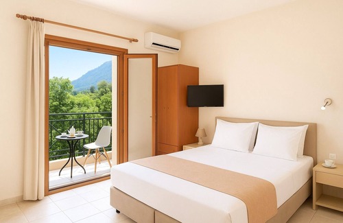 Georgioupolis House | Artemida Pansion: Guest Rated 10/10 with Pool & Spa