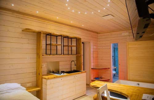 San Cipriano Picentino Apartment | Indulge at ARTEMIDE "Corte Segreta" B&B with Spa & Hot Tub