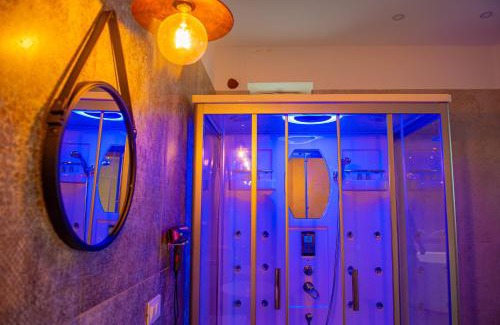 San Cipriano Picentino Apartment | Indulge at ARTEMIDE "Corte Segreta" B&B with Spa & Hot Tub