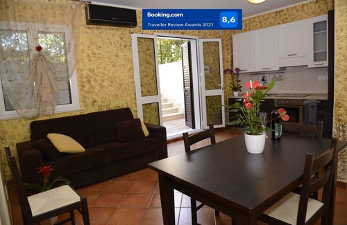 Lido Condo | Discover ARTEMIDE: Villa with Pool & Ocean View Oasis