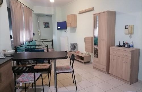 Gefira Mpania Apartment | Pet-Friendly Retreat at Artemis Home with Great Reviews