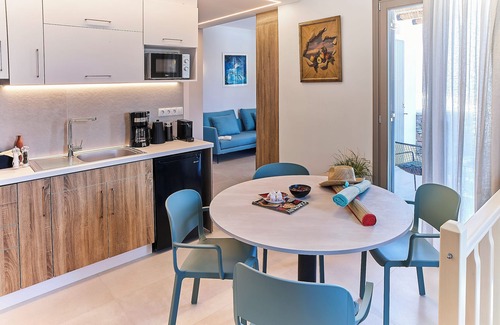 Sifnos Villa | Discover Artemonas Residence: Pool, Spa & Family-Friendly Stay