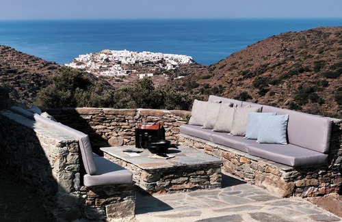 Sifnos Villa | Discover Artemonas Residence: Pool, Spa & Family-Friendly Stay