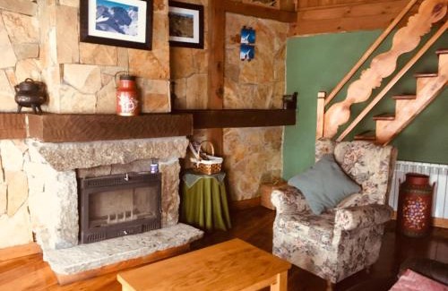 Navarredonda de Gredos House | Artful Stay at Artesano II: Guest Rated 9/10, Pet Friendly