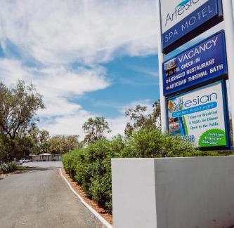 Moree Hotel | Experience Relaxation at Artesian Spa Motel with Ocean Views