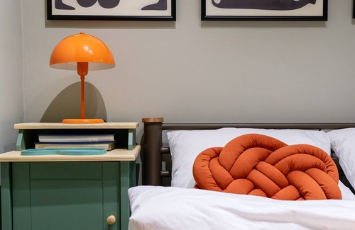 Kabatas Apartment | Stylish Apartment with Projector in Beyoglu, Cihangir