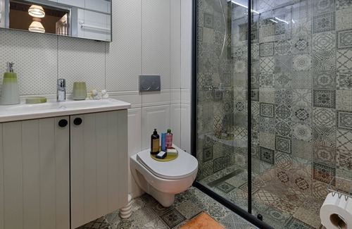Kabatas Apartment | Stylish Apartment with Projector in Beyoglu, Cihangir
