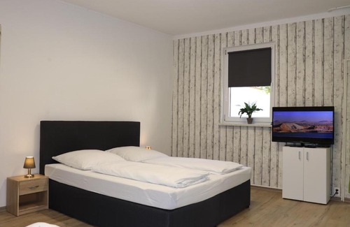 Gohlis Bed & Breakfast | Pet-Friendly Arthaus Leipzig with Breakfast & Family Amenities