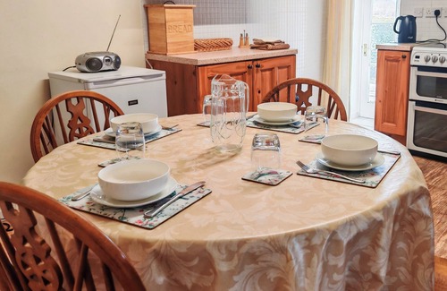 Dolgellau House | Pet-Friendly Retreat in Arthfan, Dolgellau - Guest Rated 9.8