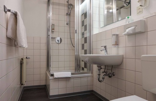 Noerdlingen Hotel | Discover Arthotel ANA Flair: Family-Friendly Comfort Awaits