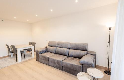 Zarautz Apartment | Family-Friendly Stay at Artik I Local Rentss - 4 Star Comfort