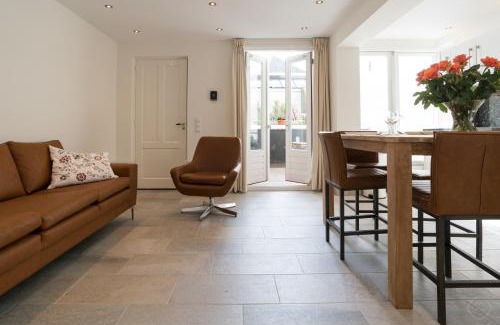 Plantage Bed & Breakfast | Guest Rated: Artis Plantage Apartment - Top 9.9/10 Stay!