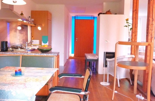 Region Hannover District Apartment | Artist Apartment Hermannshof Near Hanover with Family Amenities