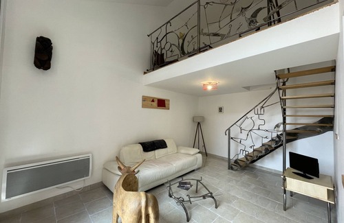 Contres House | Cozy Artist's House Near Beauval and Cheverny with Pool