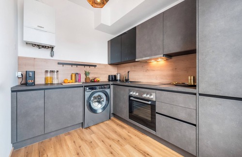 Neulerchenfeld Apartment | Artistic Apartment, 1-Bedroom, Flat TV