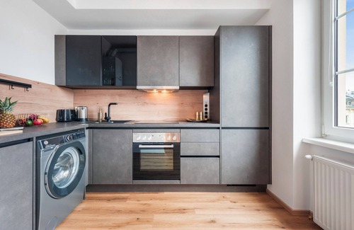 Neulerchenfeld Apartment | Artistic Apartment, 1-Bedroom, Flat TV