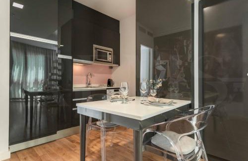 Centro Apartment | Artistic Duplex Escape Near Picasso Museum - 8.6/10 Rated
