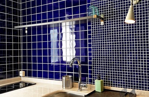 Fenerbahce Apartment | Artistic Haven in the Heart of the City with Breakfast