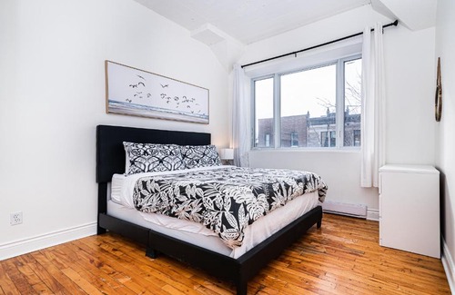 Mile End Apartment | Guest Rated 10/10: Artistic Tech Mile End Suites