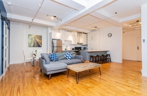 Mile End Apartment | Guest Rated 10/10: Artistic Tech Mile End Suites