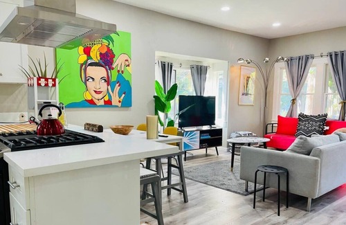 Southeastern Sacramento House | Artists Bungalow ARCADE: Pet-Friendly King Beds Await
