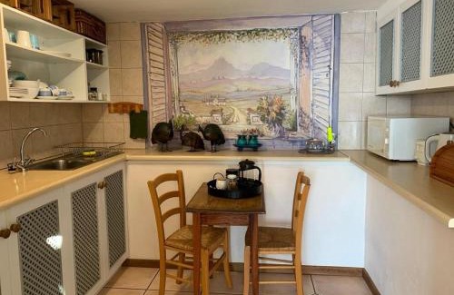 Mountainside Apartment | Relaxing Getaway at Artists Cottages in Gordon's Bay