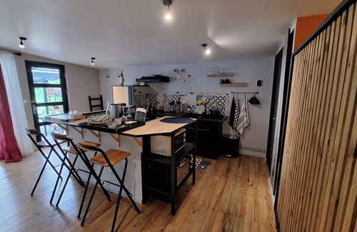 Thivencelle Ski Chalet | Artists' studio : "La Villa Saint Ghislain" : "GINKO" Studio