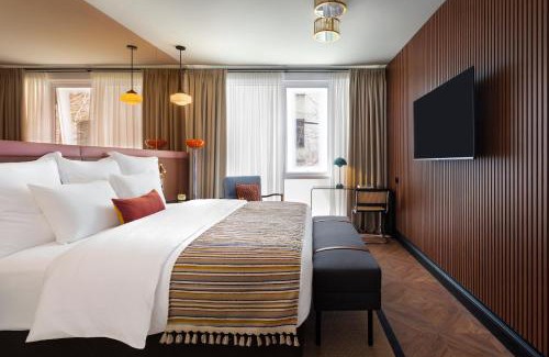 Vera Hotel | Elegant Artizan Design Hotel with Unique Amenities