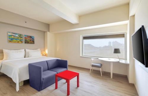 Gambir Hotel | Artotel Harmoni Jakarta